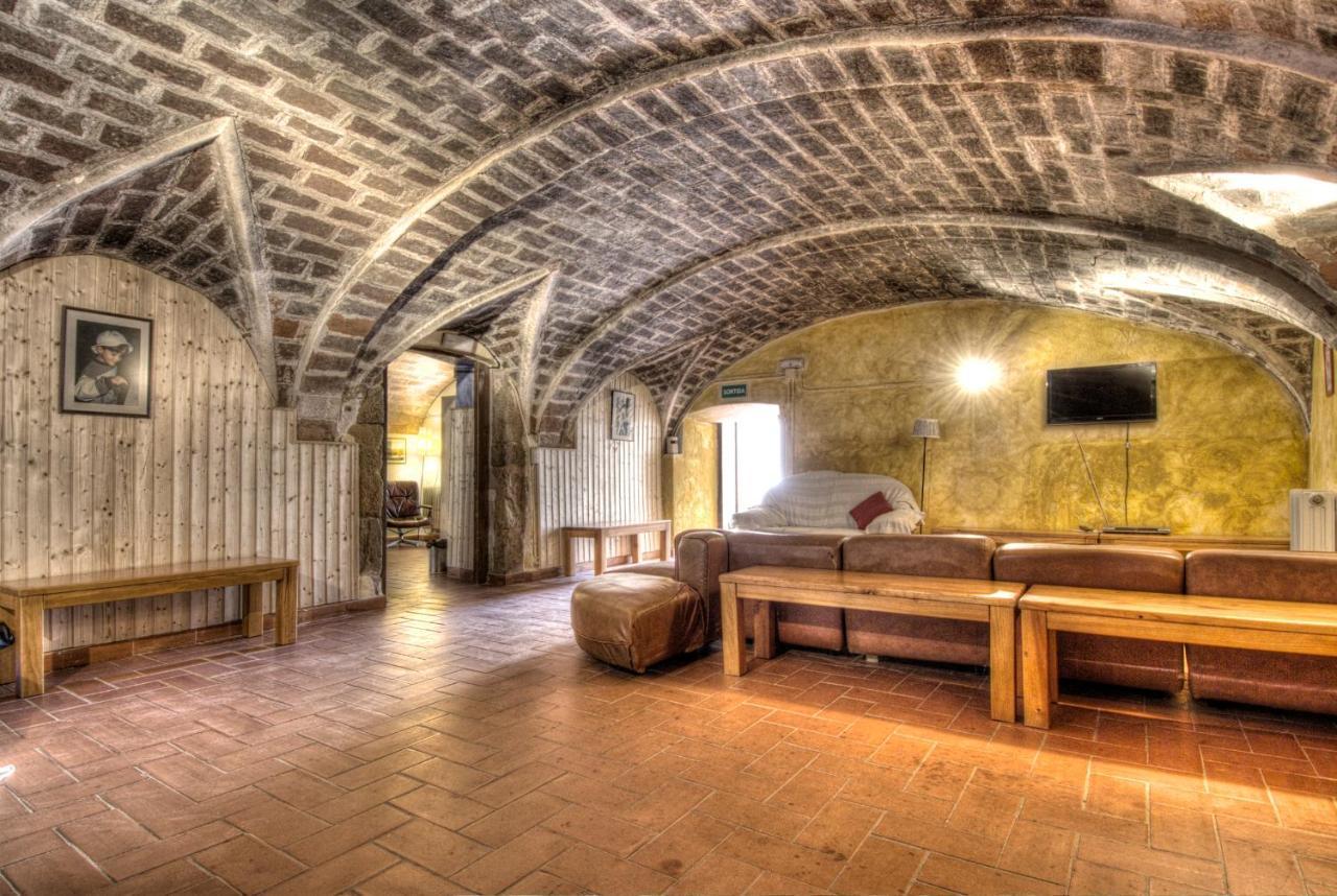 Hostel Mas Pages Sant Esteve De Guialbes Zewnętrze zdjęcie