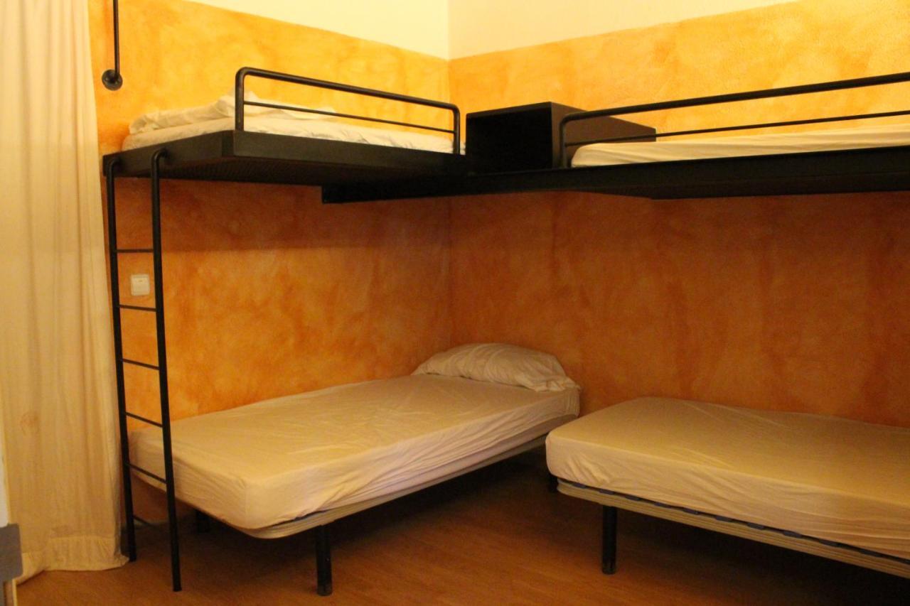 Hostel Mas Pages Sant Esteve De Guialbes Zewnętrze zdjęcie